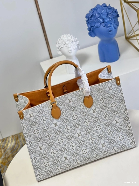 WIS ONTHEGO GM VUITTON LOUIS 0707